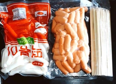 วิธีทำ โซต๊อก โซต๊อก So Tteok So Tteok ( Korean Sausage And Rice Cake )