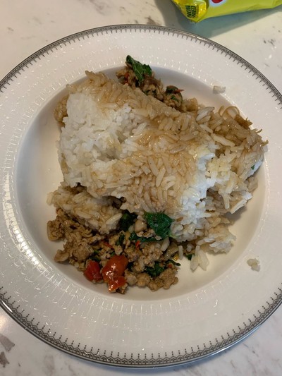 ข้าวกระเพราหมูนุ่ม