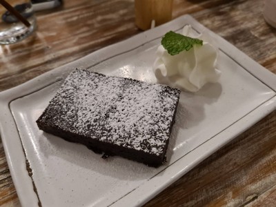 อาหาร หรือ เครื่องดื่ม