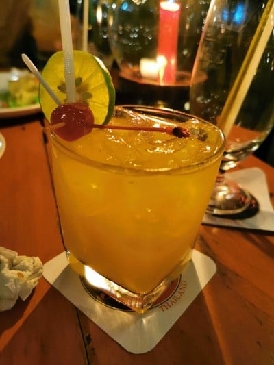 อาหาร หรือ เครื่องดื่ม