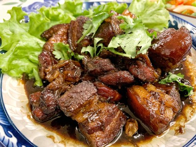 หมูฮัอง