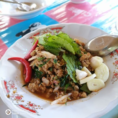 ก้อยเนื้อ