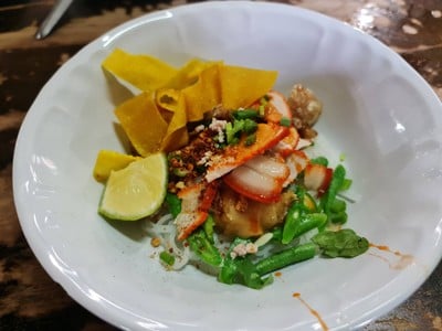 ไม้กลางกรุง