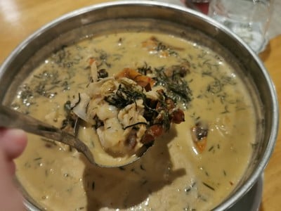 อาหาร หรือ เครื่องดื่ม