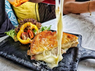 กริลแฮมชีสแซนวิช