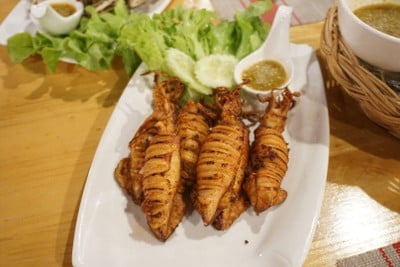 อาหาร หรือ เครื่องดื่ม