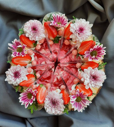 Very Strawberry Cheese Pie