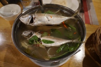 อาหาร หรือ เครื่องดื่ม