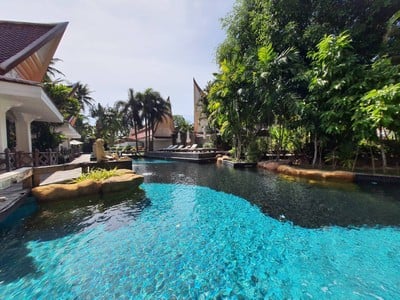 บริเวณโดยรอบ