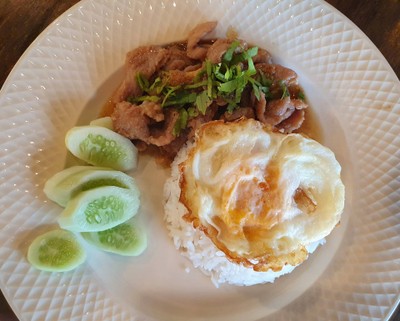 ข้าวไก่กระเทียม