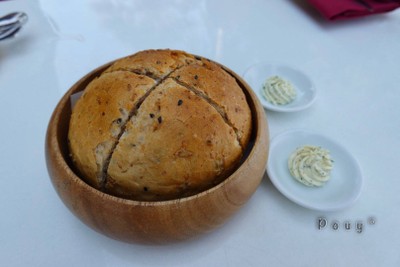 Complimentary bread