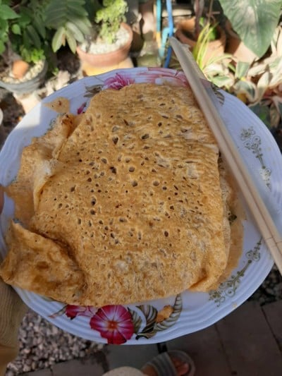 ผัดไทห่อไข่