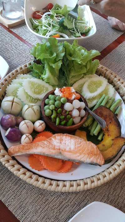 น้ำพริกลงเรือแซลมอน