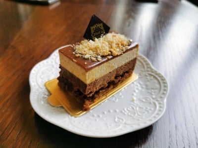 อาหาร หรือ เครื่องดื่ม