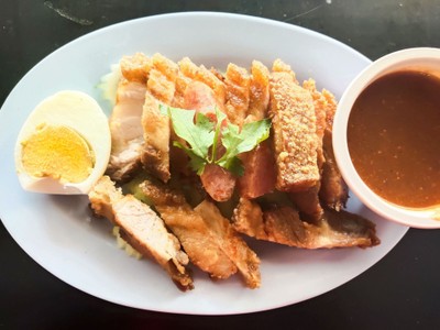 หมูกรอบสับ