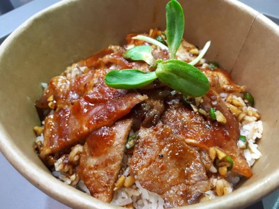 ข้าวหมูย่างเกาหลี