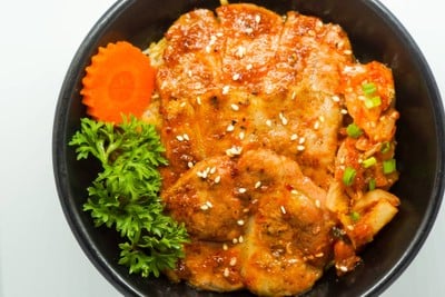ข้าวหมูย่างเกาหลี