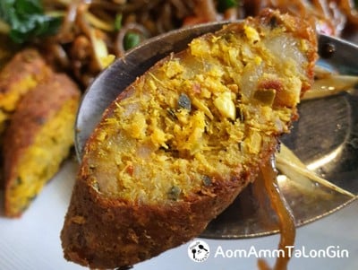 สปาเก็ตตี้ไส้อั่วซอสกระเพรา