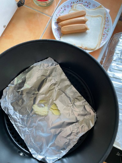 วิธีทำ Air fryer sausage egg roll วิธีทำ Air fryer sausage egg roll