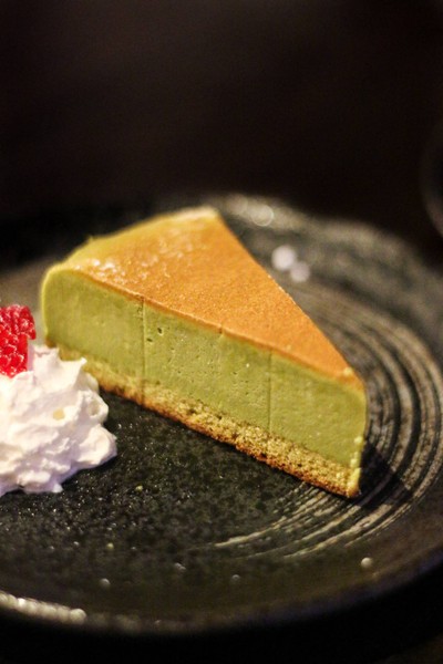MATCHA CHEESECAKE