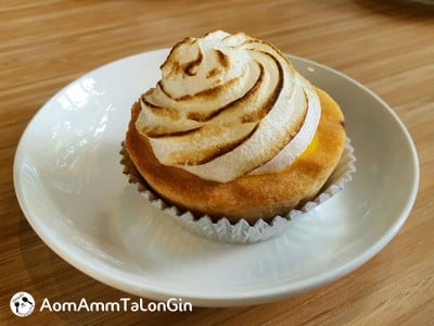 LEMON MERINGUE TART