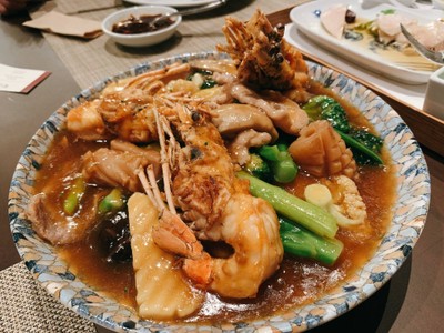 ก๋วยเตี๋ยวราดหน้าจักรพรรดิ