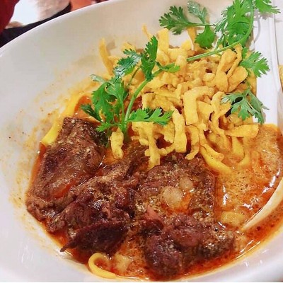 ข้าวซอยเนื้อตุ๋น