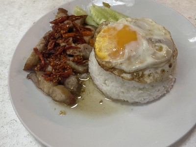 อาหาร หรือ เครื่องดื่ม