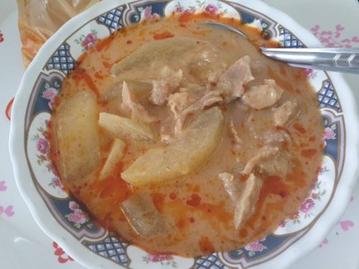 แกงกะหรี่หมู