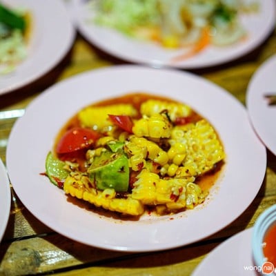 เมนูของร้าน แซ่บปากแดง ยำ 20 บาท