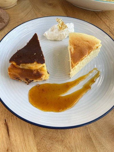 Basque burnt cheese cake & Souffle japanese cheesecake with orange sauce