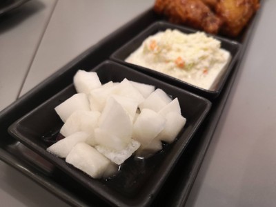อาหาร หรือ เครื่องดื่ม
