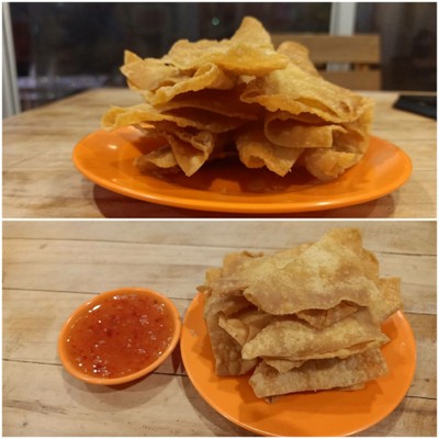 เกี้ยวทอดพร้อมน้ำจิ้มไก่