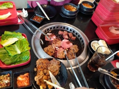 อาหาร หรือ เครื่องดื่ม