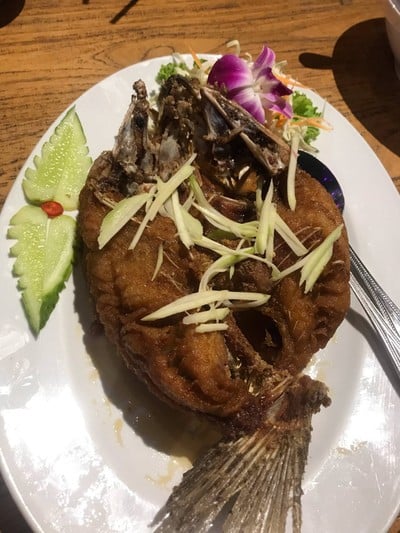 ปลากระพงทอดน้ำปลา