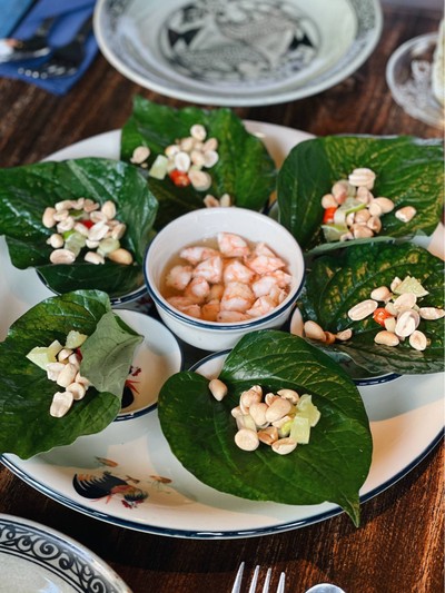 Sri Trat Restaurant & Bar Sri Trat
