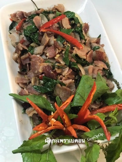 วิธีทำ กะเพราเบคอน วิธีทำ กะเพราเบคอน
