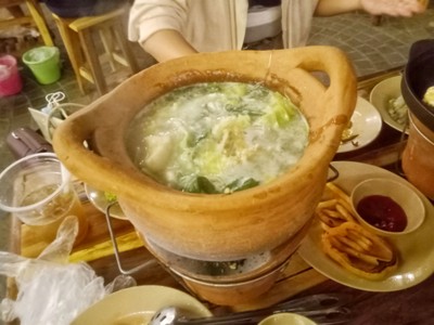 อาหาร หรือ เครื่องดื่ม