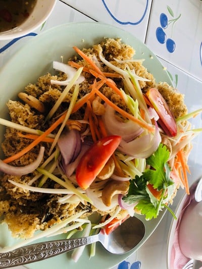 ยำปลาดุกฟู