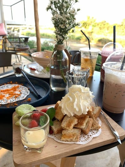 Elely Cafe' Mae Ping Bistro