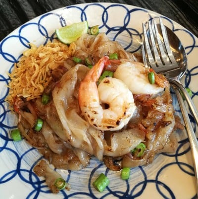 เส้นใหญ่ผัดกะปิ