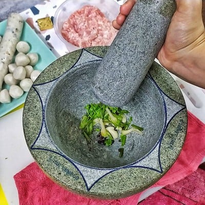 วิธีทำ แกงจืดหมูสับลูกชิ้นปลาเยาวราชและเส้นขาวเห็ดหอม วิธีทำ แกงจืดหมูสับลูกชิ้นปลาเยาวราชและเส้นขาวเห็ดหอม