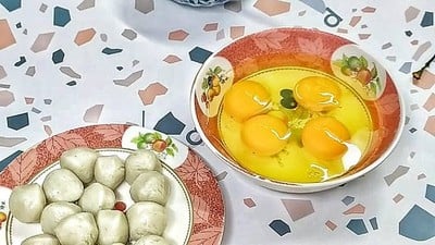 วิธีทำ ไข่ยู่ยี่ลูกชิ้นปลาเยาวราช