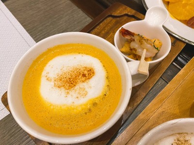 LOBSTER BISQUE