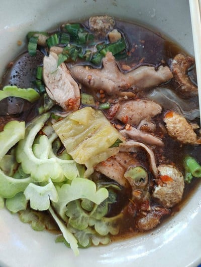 เจ๊หมวยก๋วยเตี๋ยวไก่มะระ เมืองทองธานี