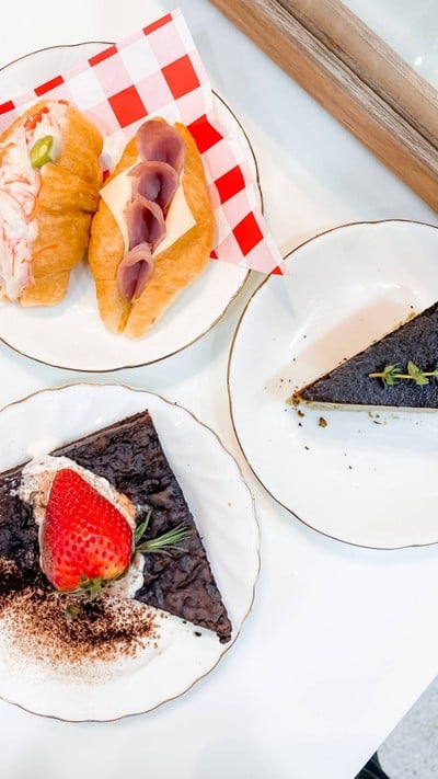 อาหาร หรือ เครื่องดื่ม