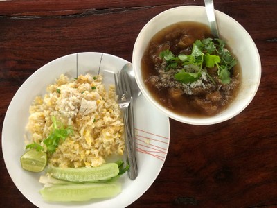 ข้าวผัดปู