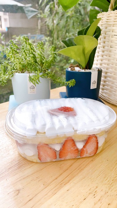 Japanese strawberry shortcake