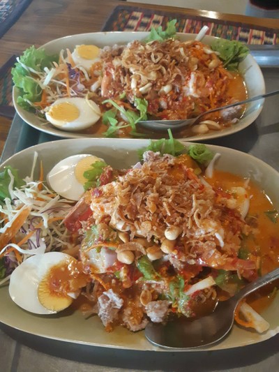 ยำหัวปลีกุ้ง