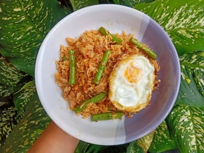 ข้าวคลุกพริกแกงไข่ดาว ข้าวคลุกพริกแกงไข่ดาว